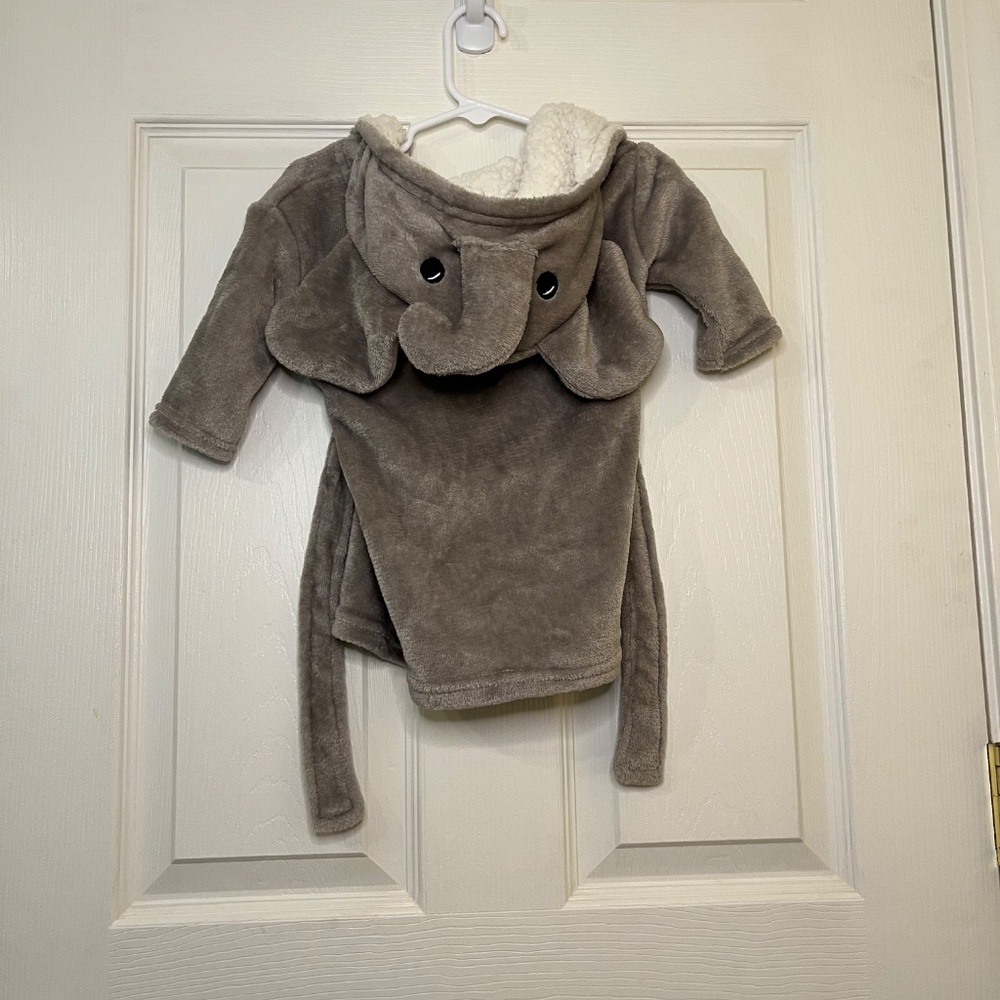 Modern Baby Bath Robe - Picture 2 of 3